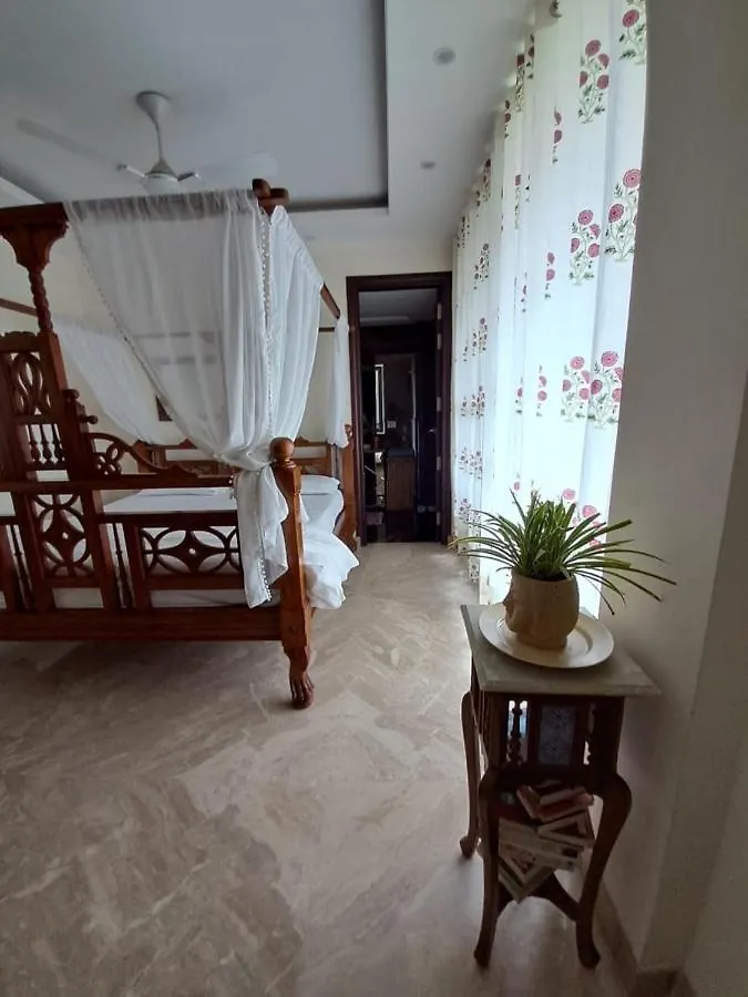 Sukoon House For Couple And Females Only Apartment Gurgaon