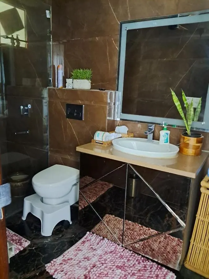 Sukoon House For Couple And Females Only Apartment Gurgaon